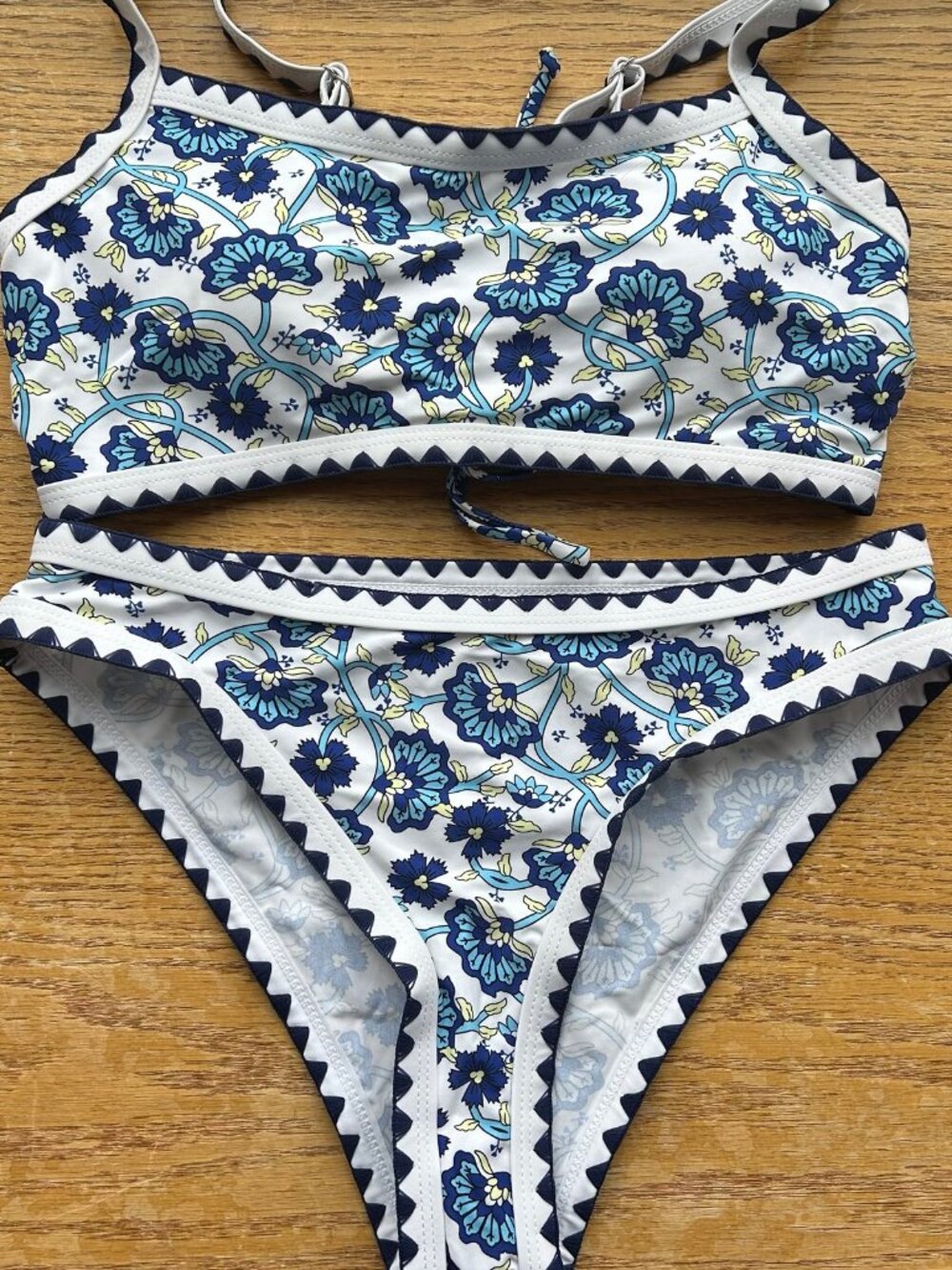 NEW High Waisted Cheeky Bandeau Bikini 2 Piece Swimsuit Vintage Boho Floral Sz M